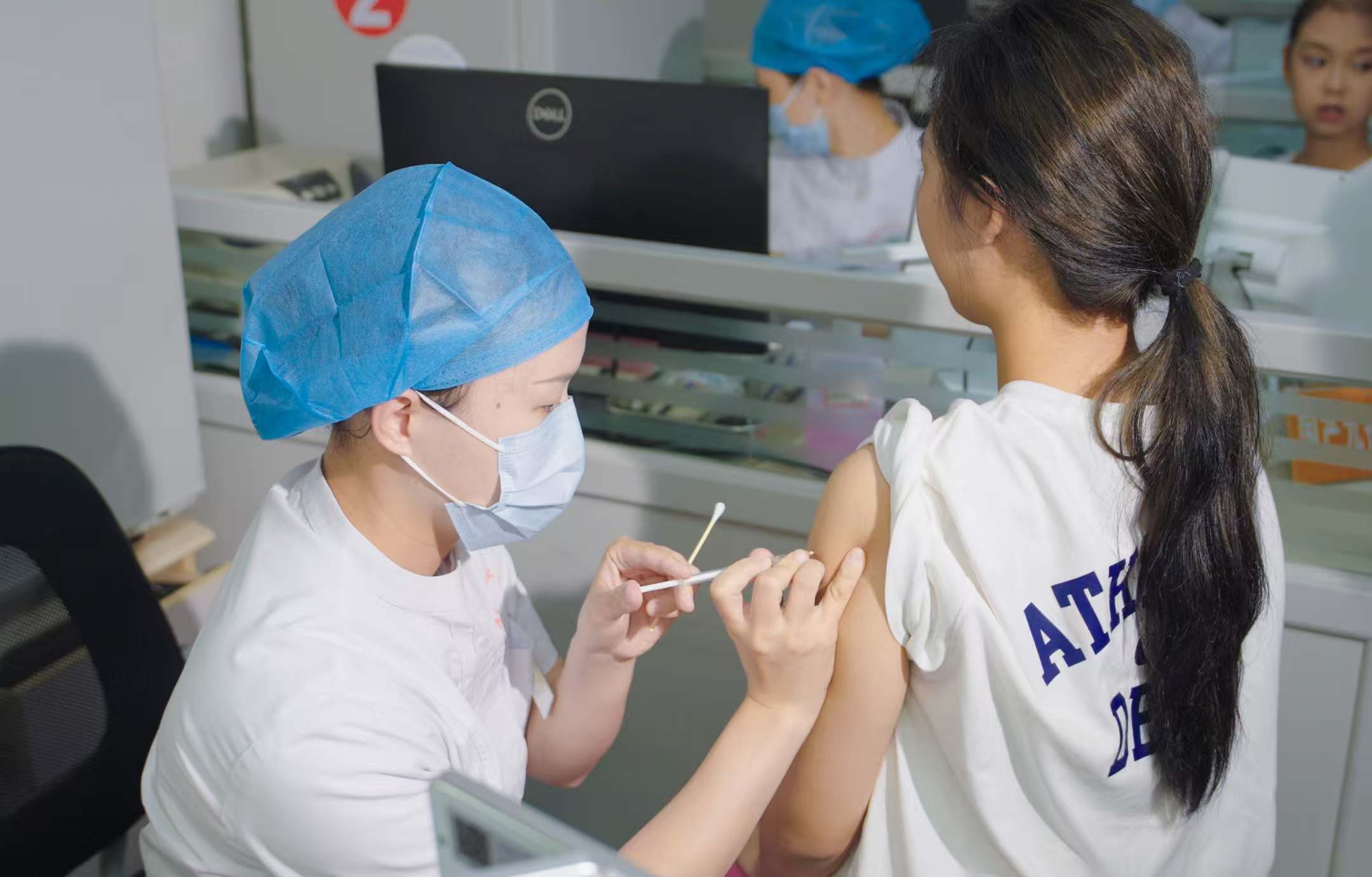 多地探訪 國產(chǎn)九價HPV疫苗接種量在部分地區(qū)現(xiàn)反超趨勢