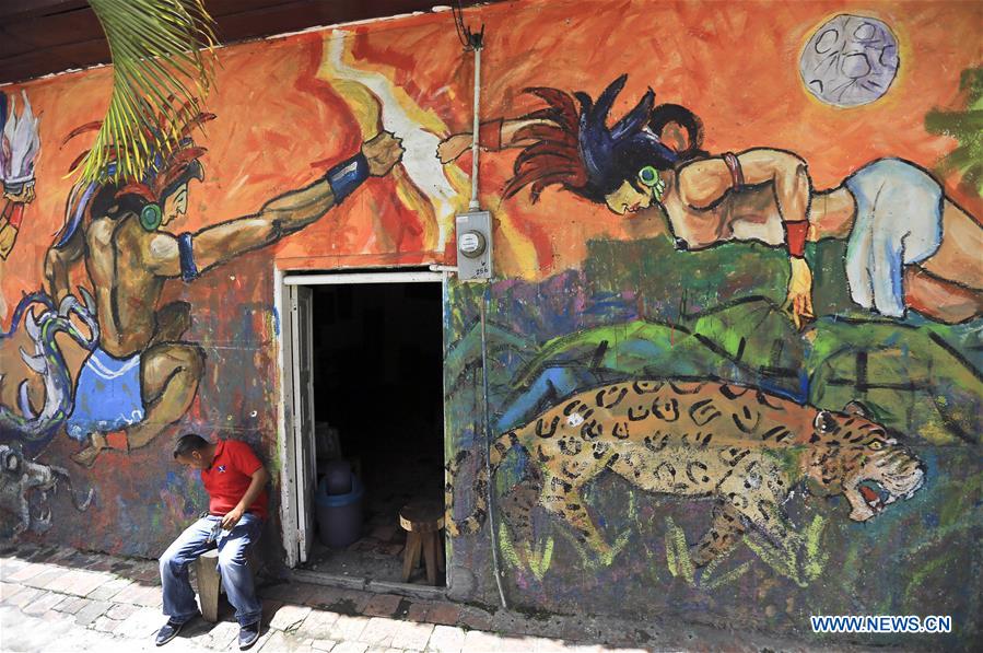 HONDURAS-SAN JUAN DE FLORES-MURALS