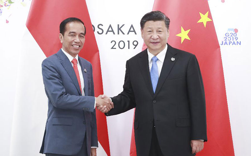 Xi meets Indonesian president on ties