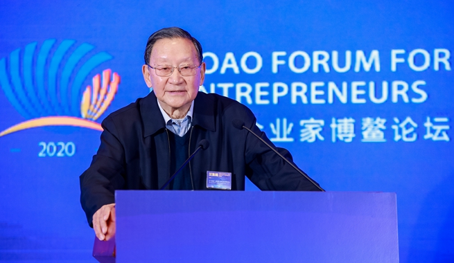 中國(guó)科學(xué)院院士，國(guó)際歐亞科學(xué)院院士，中國(guó)地源熱泵產(chǎn)業(yè)聯(lián)盟名譽(yù)理事長(zhǎng)汪集暘演講