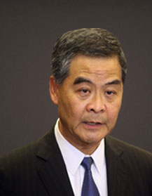 梁振英：用好&ldquo;一國(guó)兩制&rdquo;雙重優(yōu)勢(shì)