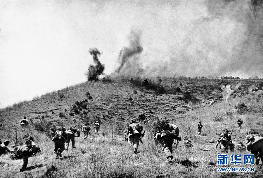 （圖文互動(dòng)）（1）為了&ldquo;中國(guó)號(hào)&rdquo;巨輪揚(yáng)帆遠(yuǎn)航&mdash;&mdash;中國(guó)共產(chǎn)黨領(lǐng)導(dǎo)下的人民軍隊(duì)忠于祖國(guó)、服務(wù)人民啟示錄