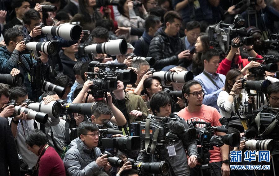 （兩會(huì)&middot;人大開幕&middot;XHDW）（6）十三屆全國(guó)人大一次會(huì)議在京開幕