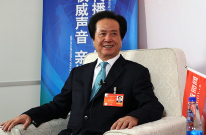 全國(guó)政協(xié)委員陳經(jīng)緯做客新華網(wǎng)、中國(guó)政府網(wǎng)兩會(huì)訪談