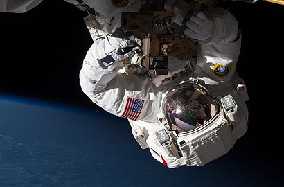 一周酷圖暢游天下：&ldquo;美俄深陷間諜門&rdquo;&ldquo;默克爾暢飲啤酒&rdquo;