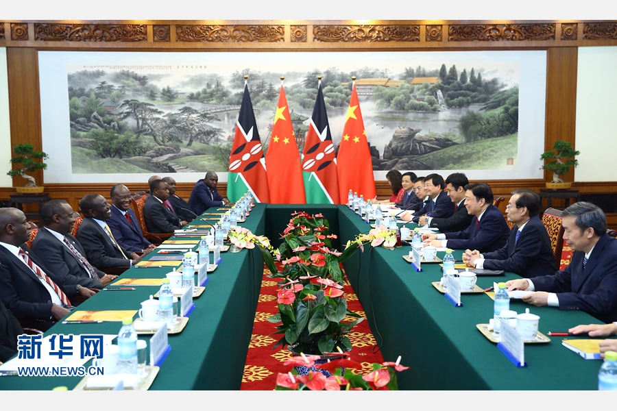 7月6日，國家副主席李源潮在北京會見來華出席生態(tài)文明貴陽國際論壇2016年年會的肯尼亞副總統(tǒng)魯托。 新華社記者 丁海濤 攝