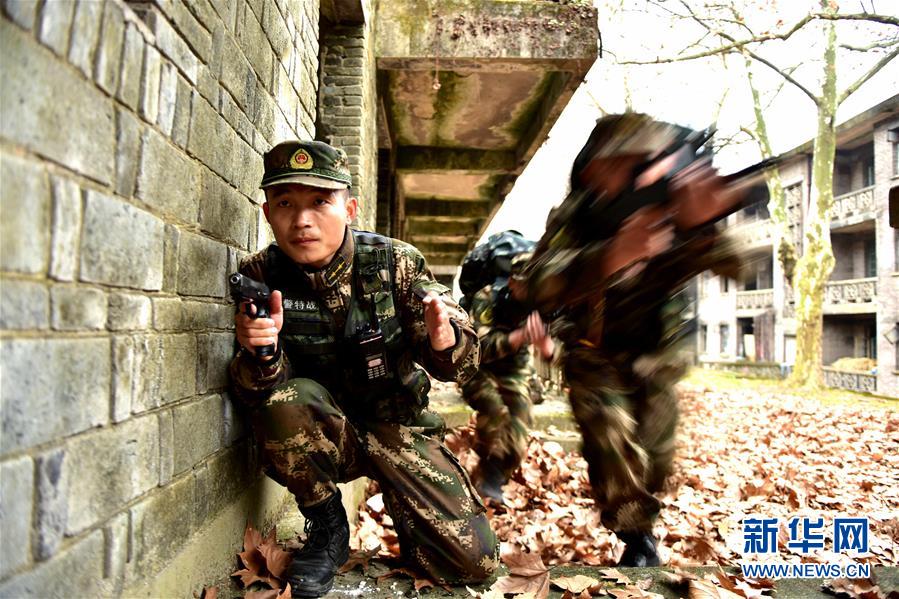 （新華全媒頭條&middot;圖文互動(dòng)）（11）備戰(zhàn)踏上新起點(diǎn)，練兵展現(xiàn)新氣象&mdash;&mdash;2018中國(guó)軍隊(duì)新年開訓(xùn)全景大掃描