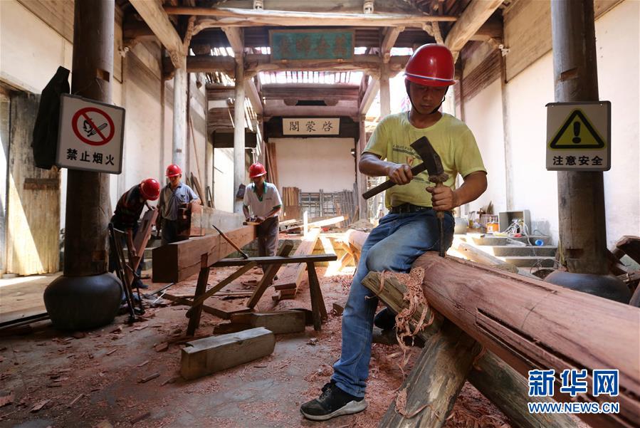 （新華全媒頭條&middot;搶救古民居&middot;圖文互動）（7）當(dāng)古民居遇上城鎮(zhèn)化，如何留住鄉(xiāng)愁？