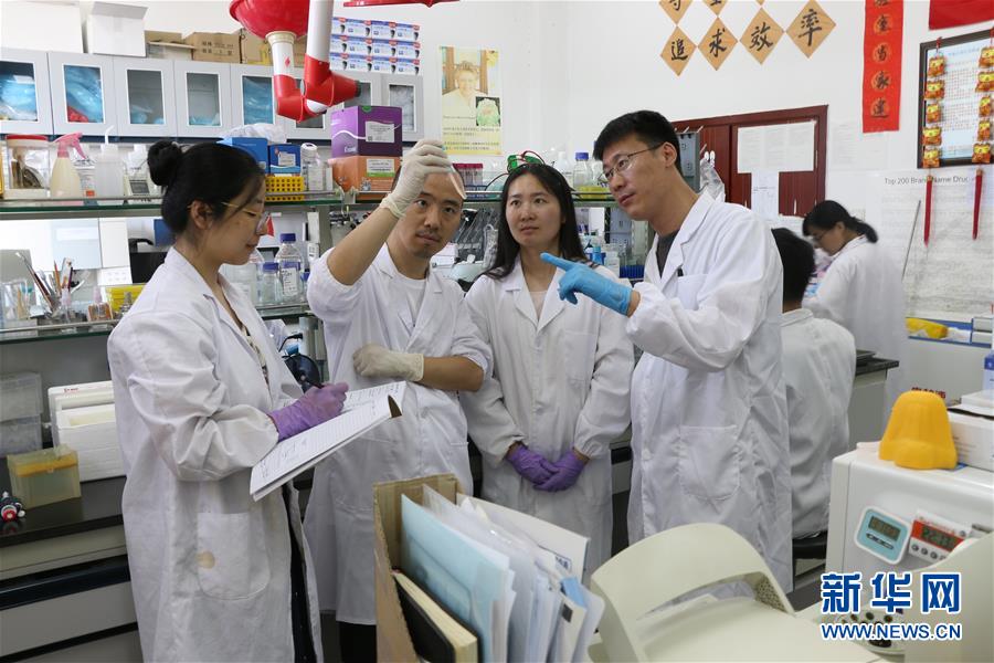 （新華全媒頭條&middot;圖文互動(dòng)）（2）抗癌藥，不只是降價(jià)這一件事&mdash;&mdash;一粒藥的困境如何破解？