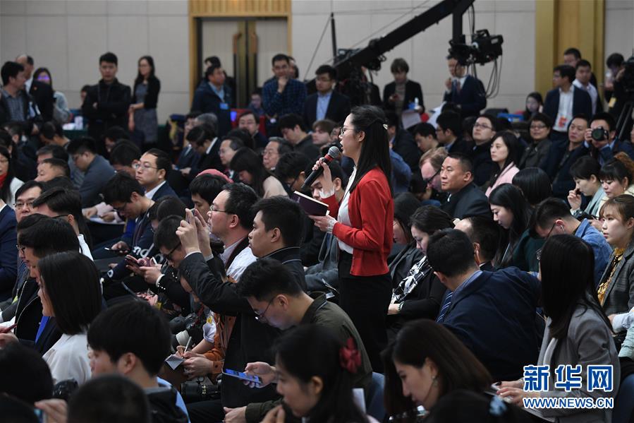 （兩會&middot;XHDW）（2）國家發(fā)改委主任何立峰等就&ldquo;創(chuàng)新和完善宏觀調(diào)控，推動高質(zhì)量發(fā)展&rdquo;答記者問