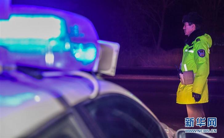 (圖文互動)(5)一夜寒風(fēng)話新年——極寒跨年夜里的勞動者之歌