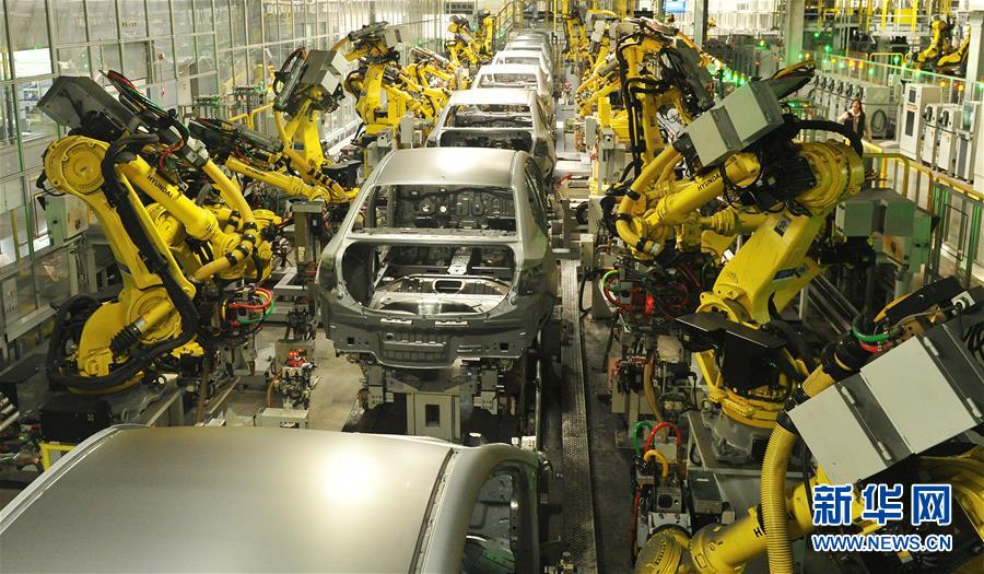 （新華全媒頭條&middot;圖文互動(dòng)）（4）首超90萬(wàn)億元！中國(guó)經(jīng)濟(jì)交出穩(wěn)中有進(jìn)成績(jī)單