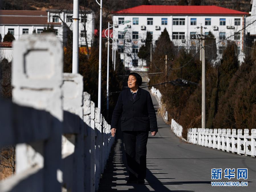 （新華全媒頭條&middot;迎接兩會(huì)特別報(bào)道&middot;圖文互動(dòng)）（1）奮進(jìn)，向著第一個(gè)百年奮斗目標(biāo)&mdash;&mdash;寫(xiě)在2019年全國(guó)兩會(huì)召開(kāi)之際