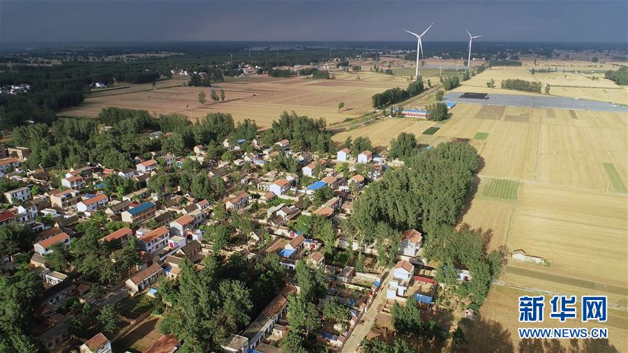 （新華全媒頭條&middot;迎接兩會(huì)特別報(bào)道&middot;圖文互動(dòng)）（8）奮進(jìn)，向著第一個(gè)百年奮斗目標(biāo)&mdash;&mdash;寫(xiě)在2019年全國(guó)兩會(huì)召開(kāi)之際
