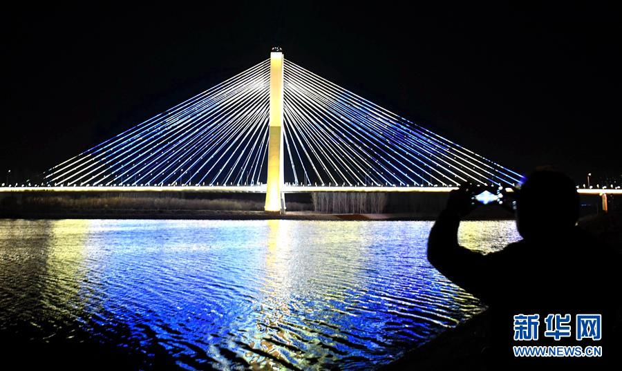 （在習(xí)近平新時(shí)代中國(guó)特色社會(huì)主義思想指引下&mdash;&mdash;新時(shí)代新作為新篇章&middot;圖文互動(dòng)）（4）梗阻的&ldquo;血脈&rdquo;通了 彼此的心拉近了&mdash;&mdash;京津冀&ldquo;斷頭路&rdquo;打通記