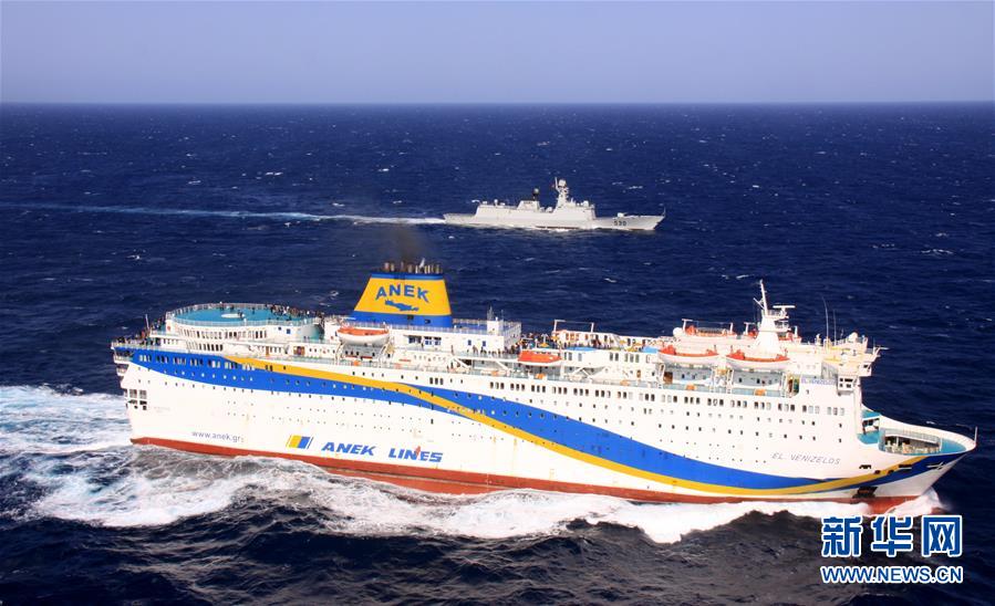 （人民海軍70年&middot;新華全媒頭條&middot;圖文互動）（12）向著深藍出發(fā)&mdash;&mdash;獻給人民海軍成立70周年