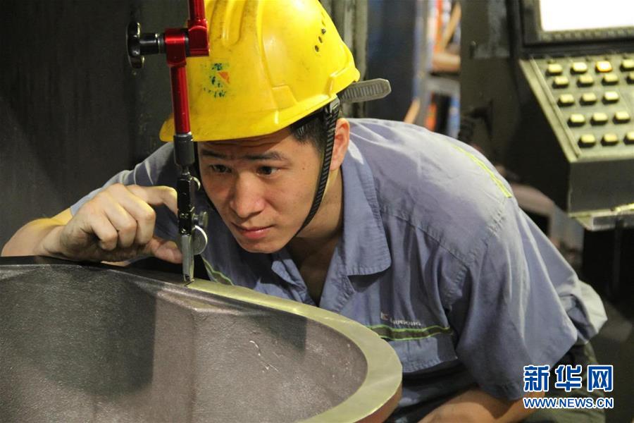 （新華全媒頭條&middot;圖文互動(dòng)）（2）讓奮斗成為人生最亮麗的底色&mdash;&mdash;寫在2019年&ldquo;五一&rdquo;國(guó)際勞動(dòng)節(jié)到來(lái)之際