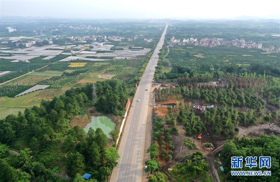 （壯麗70年&middot;奮斗新時(shí)代&mdash;&mdash;記者再走長(zhǎng)征路&middot;圖文互動(dòng)）（7）為有犧牲多壯志，敢教日月?lián)Q新天&mdash;&mdash;重返紅軍血戰(zhàn)現(xiàn)場(chǎng)