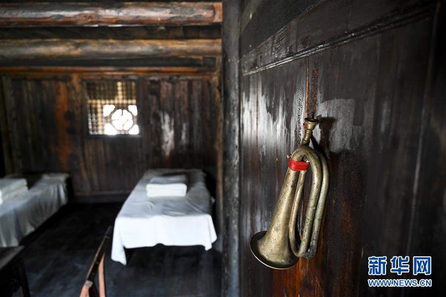 （壯麗70年&middot;奮斗新時代&mdash;&mdash;記者再走長征路&middot;圖文互動）（4）手捧棉被憶紅軍：走了那么多年，我們都念他們的好