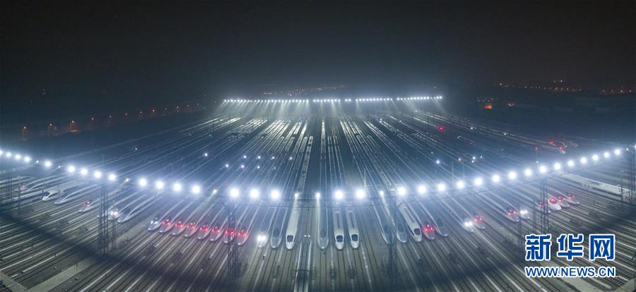 （壯麗70年&middot;奮斗新時代&mdash;&mdash;共和國發(fā)展成就巡禮）（1）人暢其行、貨暢其流&mdash;&mdash;共和國交通運(yùn)輸業(yè)發(fā)展成就巡禮