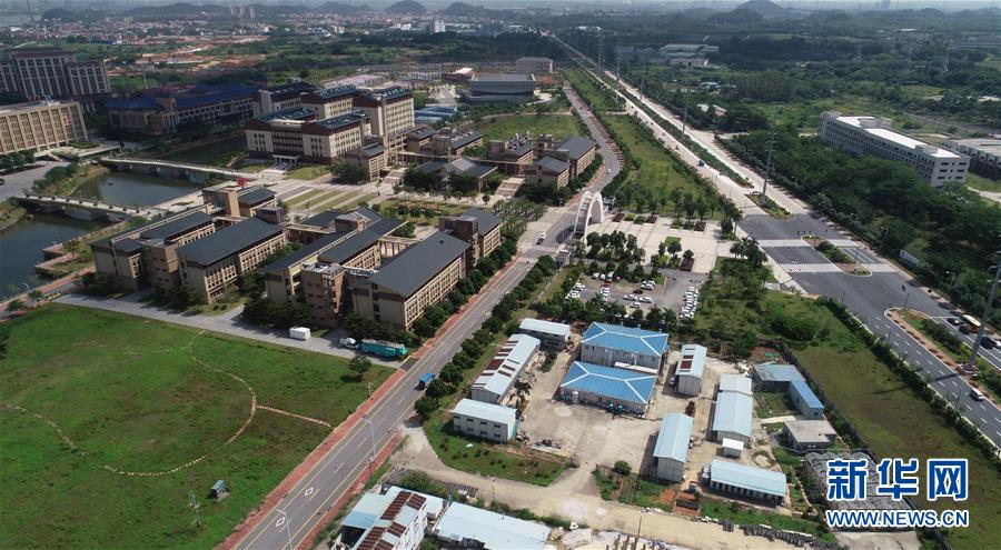 （在習(xí)近平新時(shí)代中國特色社會(huì)主義思想指引下&mdash;&mdash;新時(shí)代新作為新篇章&middot;圖文互動(dòng)）（3）&ldquo;我們給火箭做減重&rdquo;&mdash;&mdash;高?？萍紕?chuàng)新進(jìn)行時(shí)