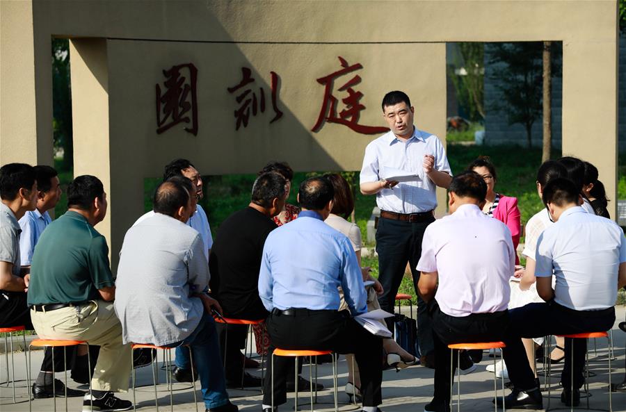 （&ldquo;中國面貌&rdquo;系列述評&middot;圖文互動）（3）法治中國&mdash;&mdash;70年中國面貌變遷述評之四