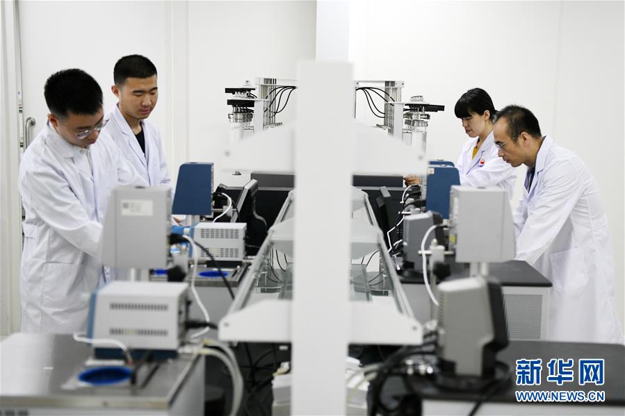 （圖文互動）（8）當(dāng)好標(biāo)桿旗幟 建設(shè)百年油田&mdash;&mdash;寫在大慶油田發(fā)現(xiàn)60周年之際