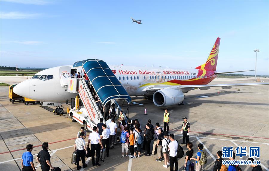 （在習(xí)近平新時(shí)代中國(guó)特色社會(huì)主義思想指引下&mdash;&mdash;新時(shí)代新作為新篇章&middot;總書(shū)記關(guān)切開(kāi)放事&middot;圖文互動(dòng)）（1）開(kāi)放的故事講不完&mdash;&mdash;海南開(kāi)放再&ldquo;提速&rdquo;