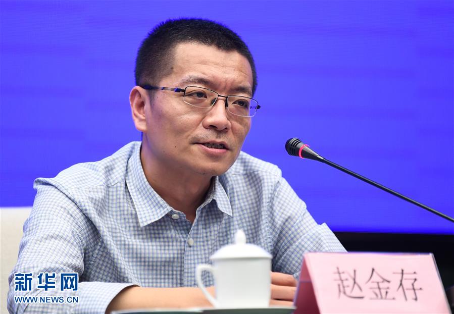 （聚焦疫情防控&middot;圖文互動）（2）鐘南山、李蘭娟院士團隊從新冠肺炎患者糞便中分離出病毒