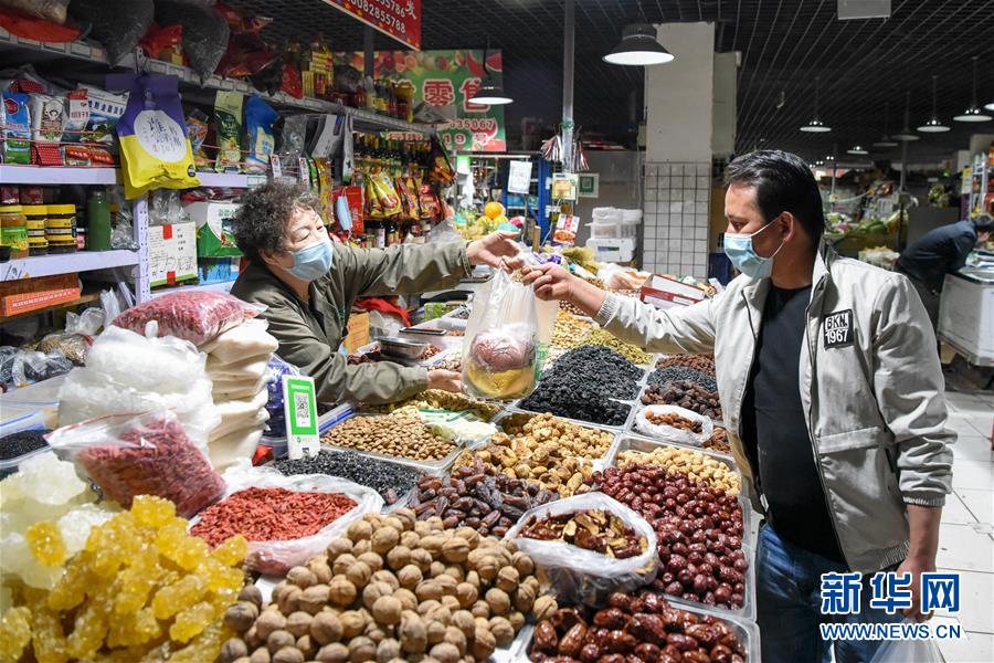 （決戰(zhàn)決勝脫貧攻堅(jiān)&middot;圖文互動(dòng)）（2）阿布都艾尼北上務(wù)工&ldquo;三級(jí)跳&rdquo;