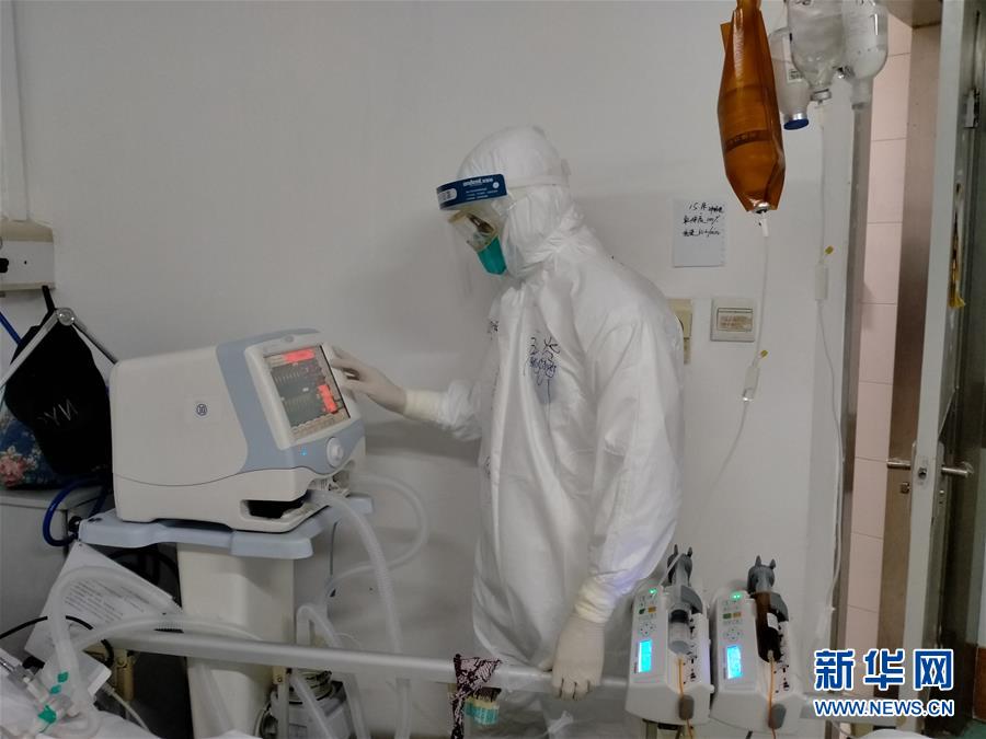 （在習(xí)近平新時(shí)代中國(guó)特色社會(huì)主義思想指引下&mdash;&mdash;新時(shí)代新作為新篇章&middot;習(xí)近平總書記關(guān)切事&middot;圖文互動(dòng)）（2）青春的顏色是什么？