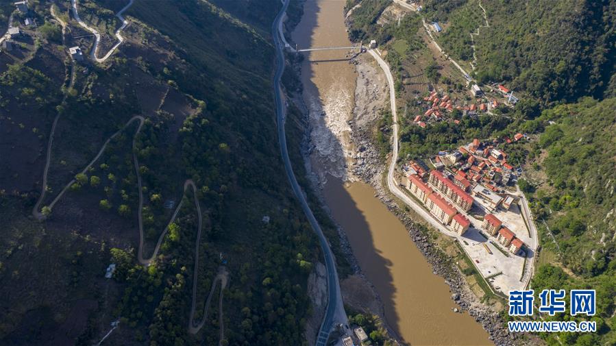 (脫貧攻堅)(1)托坪脫貧 五湖為家