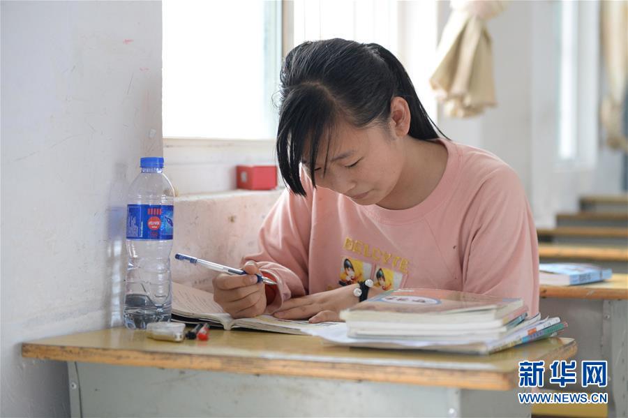 （在習(xí)近平新時代中國特色社會主義思想指引下&mdash;&mdash;新時代新作為新篇章&middot;習(xí)近平總書記關(guān)切事&middot;圖文互動）（2）戰(zhàn)洪魔　保安全&mdash;&mdash;近期防汛救災(zāi)熱點觀察