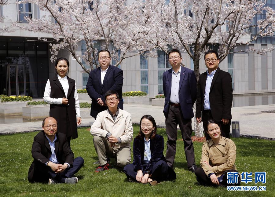 （新華全媒頭條&middot;圖文互動(dòng)）（5）永恒的明燈&mdash;&mdash;寫在《共產(chǎn)黨宣言》中文首譯本出版100周年之際