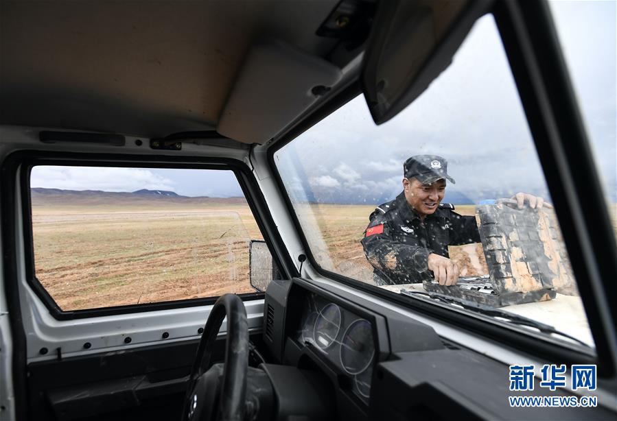 （圖文互動）（2）記者手記：可可西里，&ldquo;挪&rdquo;向&ldquo;藏羚羊大產房&rdquo;的14個半小時