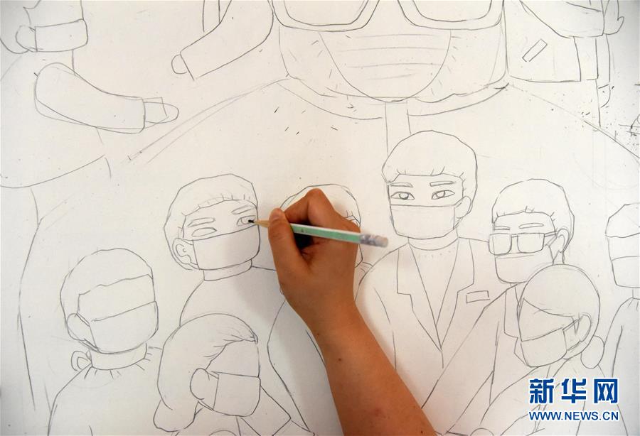 （走向我們的小康生活&middot;圖文互動）（5）放下鋤頭拿畫筆&mdash;&mdash;山東青州農(nóng)民畫繪出美好新生活