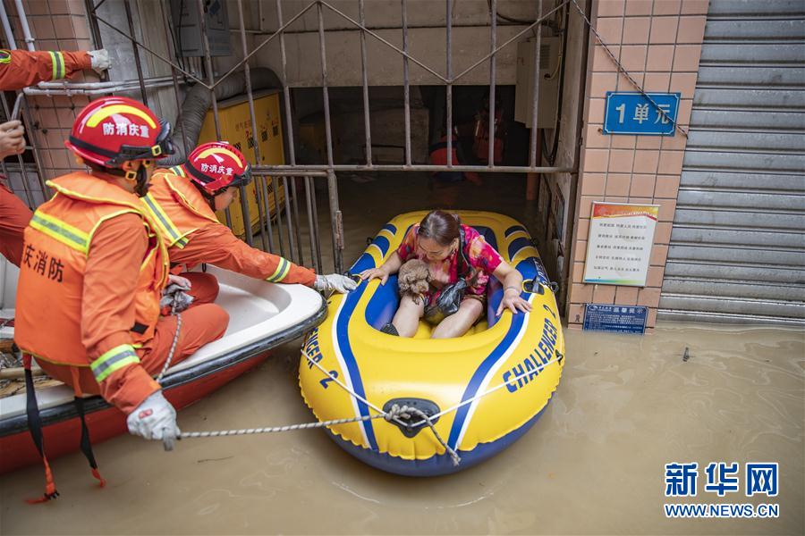 （防汛抗洪&middot;圖文互動）（10）筑起防大汛的堅強防線&mdash;&mdash;重慶防御長江、嘉陵江過境洪峰現(xiàn)場記錄