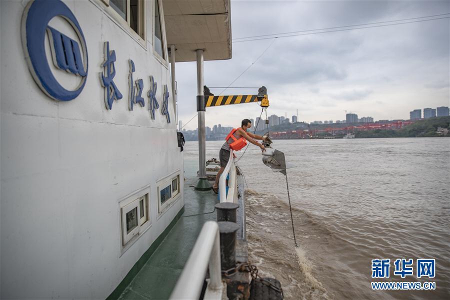 （防汛抗洪&middot;圖文互動）（6）筑起防大汛的堅強防線&mdash;&mdash;重慶防御長江、嘉陵江過境洪峰現(xiàn)場記錄