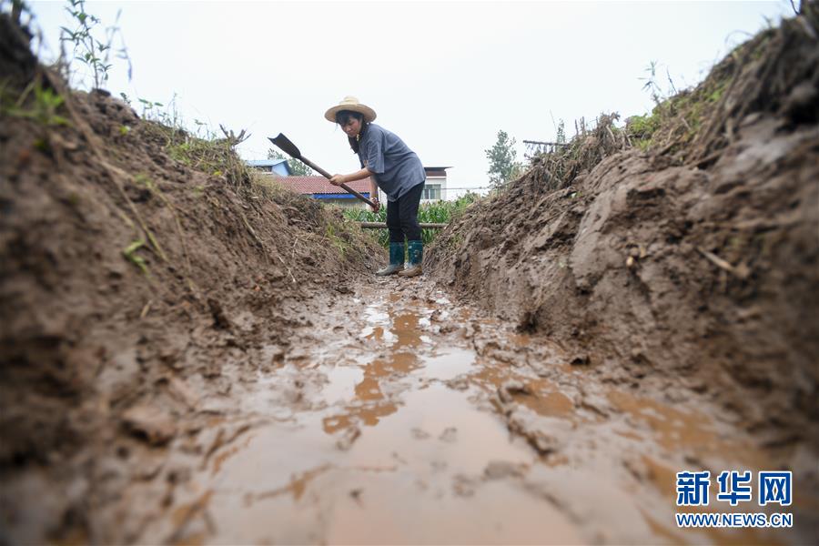 （新華全媒頭條&middot;圖文互動）（5）&ldquo;洪線&rdquo;逆險(xiǎn)守家國&mdash;&mdash;抗洪一線的凡人星光