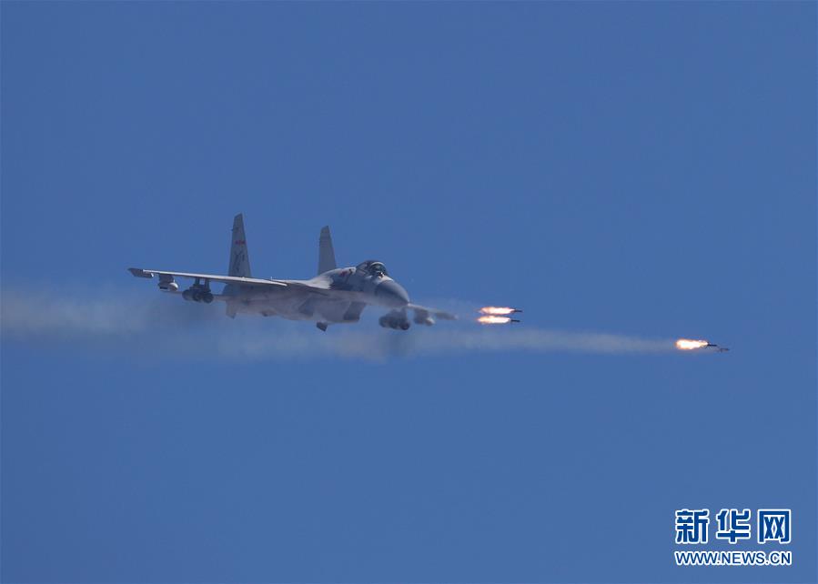 （在習(xí)近平強(qiáng)軍思想指引下&middot;我們在戰(zhàn)位報(bào)告&middot;圖文互動(dòng)）（4）奮飛在新時(shí)代的海天&mdash;&mdash;海軍某艦載航空兵部隊(duì)備戰(zhàn)打仗記事