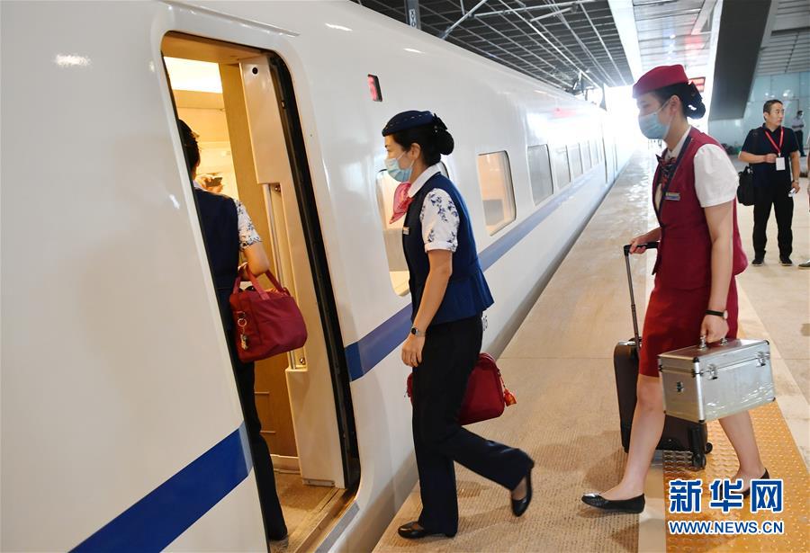 (經(jīng)濟)(3)西銀客專啟動陜西段聯(lián)調(diào)聯(lián)試