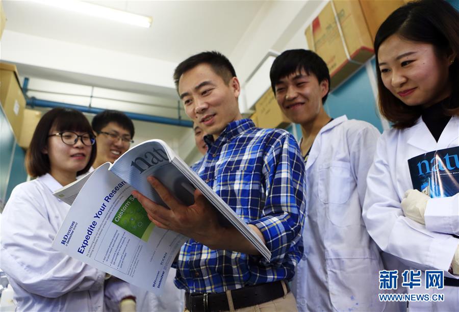 （在習(xí)近平新時(shí)代中國(guó)特色社會(huì)主義思想指引下&mdash;&mdash;新時(shí)代新作為新篇章&middot;習(xí)近平總書記關(guān)切事&middot;圖文互動(dòng)）（4）終不悔為國(guó)為民，攀高峰只爭(zhēng)朝夕&mdash;&mdash;來(lái)自科學(xué)家們的動(dòng)人故事