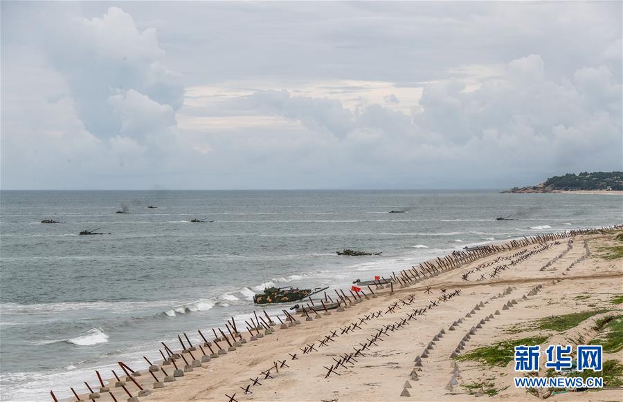 (在習(xí)近平強軍思想指引下·我們在戰(zhàn)位報告·圖文互動)(2)陸軍第74集團軍某合成旅:鐵甲戰(zhàn)車馳騁在強軍路上