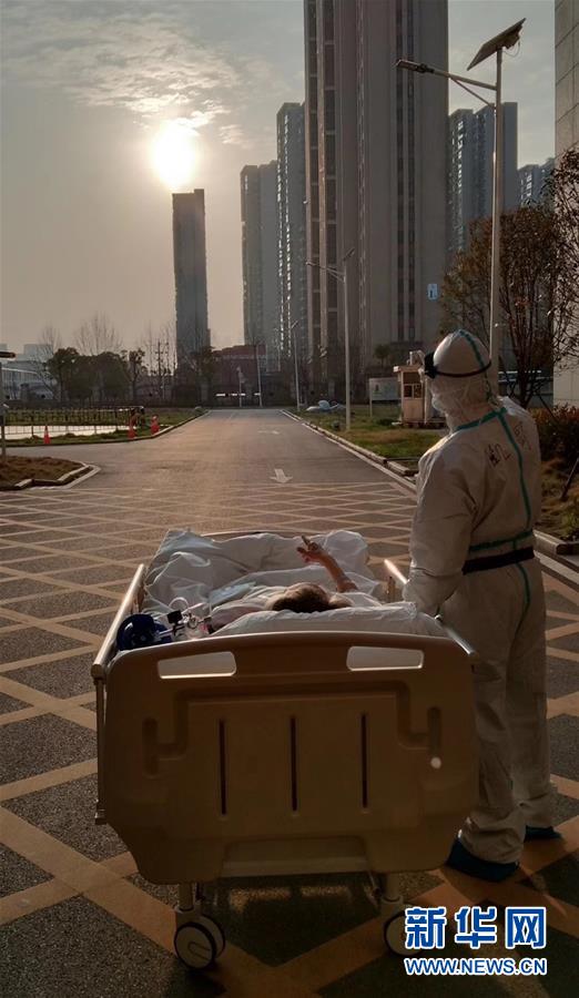 （新華全媒頭條&middot;圖文互動(dòng)）（3）奮斗結(jié)碩果，再寫新篇章&mdash;&mdash;寫在共和國71周年華誕之際