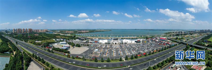 (新華全媒頭條·圖文互動(dòng))(7)流動(dòng)中國折射復(fù)蘇新氣象——透視“十一”黃金周