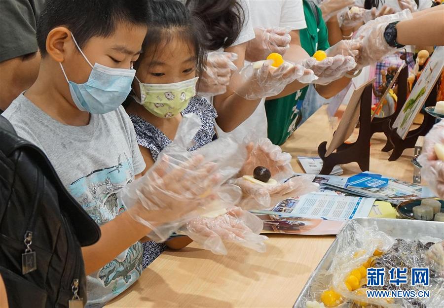 (新華全媒頭條·圖文互動(dòng))(9)流動(dòng)中國折射復(fù)蘇新氣象——透視“十一”黃金周