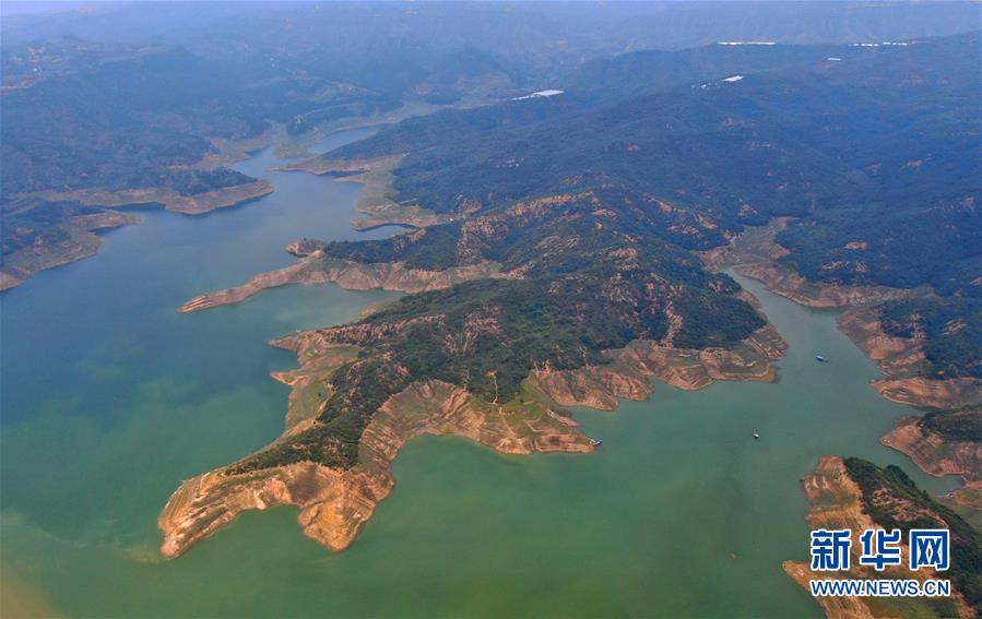 （新華全媒頭條&middot;圖文互動）（8）從&ldquo;四亂&rdquo;突出到生態(tài)修復(fù) 黃河漸成中原&ldquo;綠飄帶&rdquo;