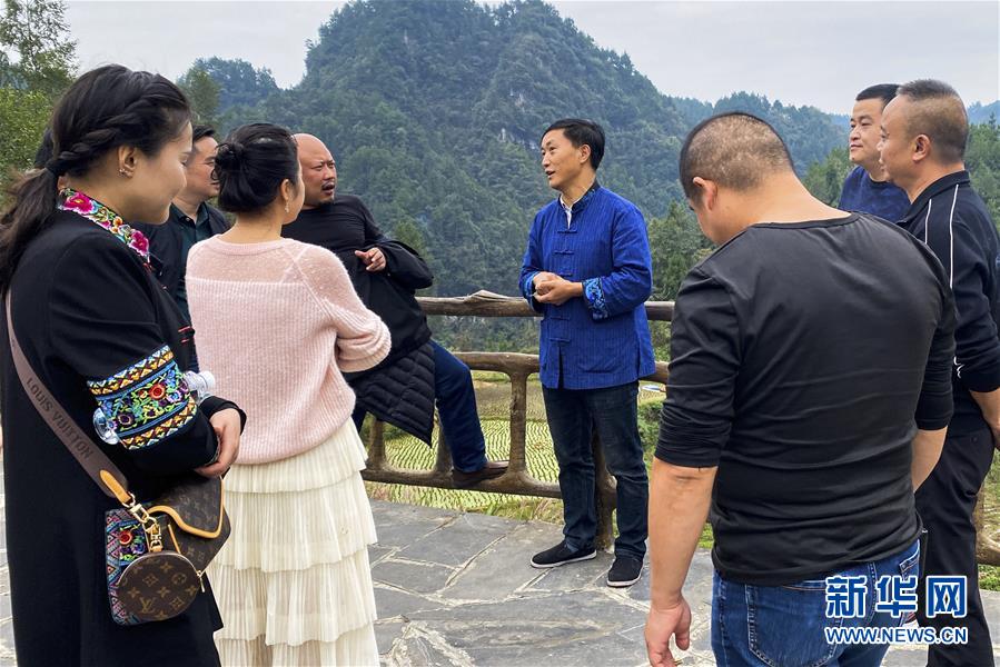 （在習(xí)近平新時(shí)代中國(guó)特色社會(huì)主義思想指引下&mdash;&mdash;新時(shí)代新作為新篇章&middot;習(xí)近平總書(shū)記關(guān)切事&middot;圖文互動(dòng)）（1）精準(zhǔn)扶貧7年，十八洞村&ldquo;長(zhǎng)&rdquo;出10余種新職業(yè)