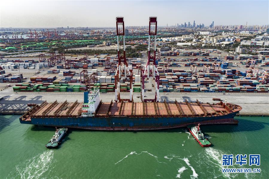 (新華全媒頭條·圖文互動(dòng))(7)歷史交匯點(diǎn)上的宏偉藍(lán)圖 ——《中共中央關(guān)于制定國(guó)民經(jīng)濟(jì)和社會(huì)發(fā)展第十四個(gè)五年規(guī)劃和二〇三五年遠(yuǎn)景目標(biāo)的建議》誕生記