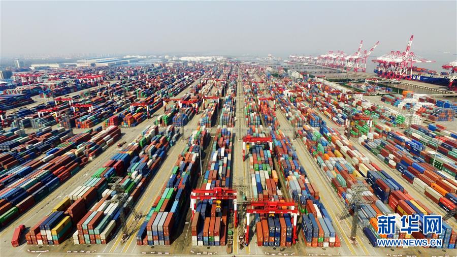 (新華全媒頭條·圖文互動(dòng))(6)歷史交匯點(diǎn)上的宏偉藍(lán)圖 ——《中共中央關(guān)于制定國(guó)民經(jīng)濟(jì)和社會(huì)發(fā)展第十四個(gè)五年規(guī)劃和二〇三五年遠(yuǎn)景目標(biāo)的建議》誕生記